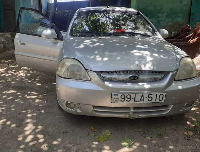 Kia Rio-1