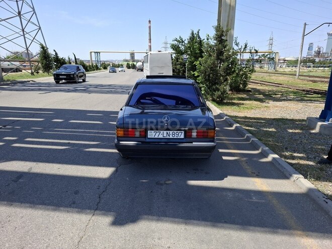 Mercedes 190-6