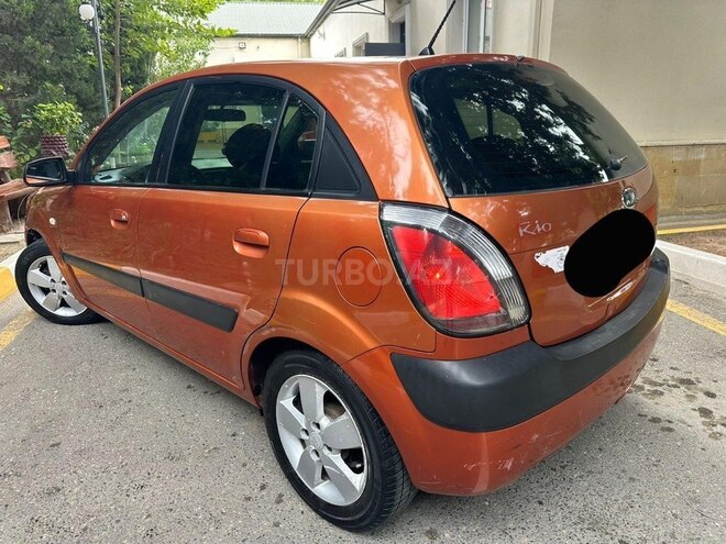 Kia Rio-3