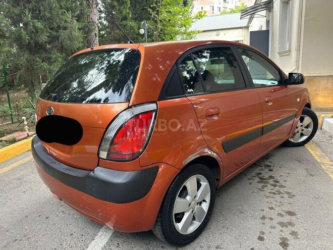 Kia Rio-4