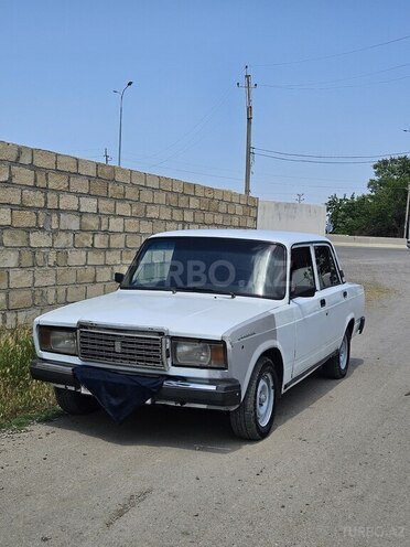 LADA (VAZ) 2107-1