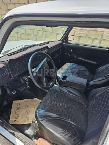 LADA (VAZ) 2107-4