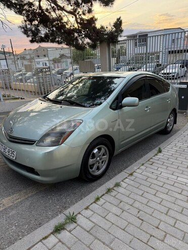 Toyota Prius-3
