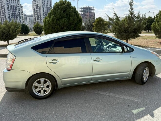 Toyota Prius-16