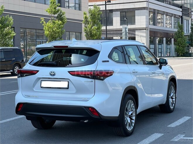 Toyota Highlander-4