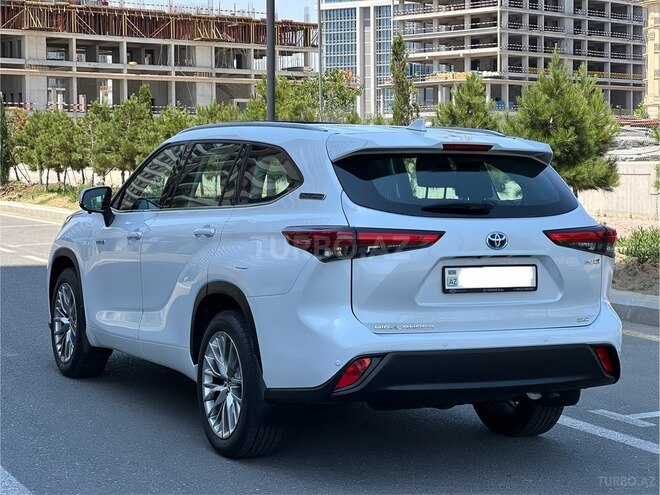 Toyota Highlander-5