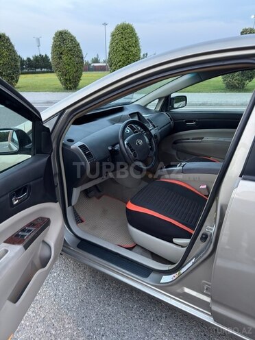 Toyota Prius-9