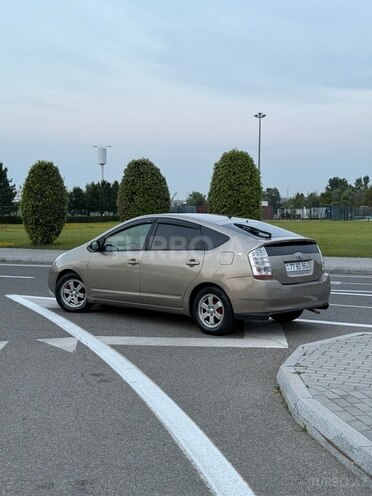 Toyota Prius-6