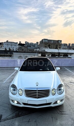 Mercedes E 230-1