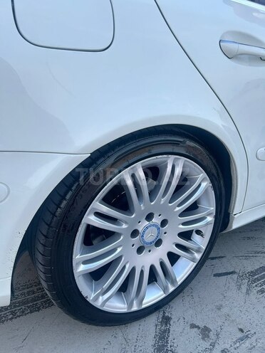 Mercedes E 230-6