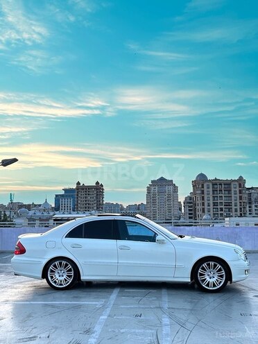 Mercedes E 230-4