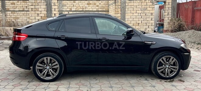 BMW X6 M-8