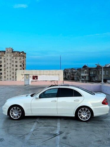 Mercedes E 230-3
