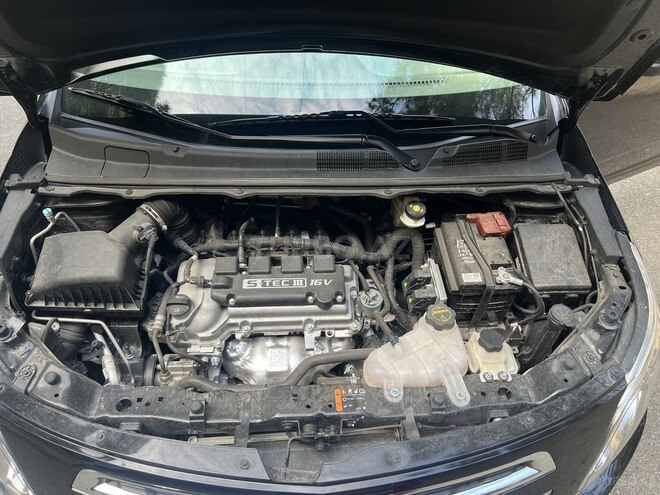 Chevrolet Cobalt-6