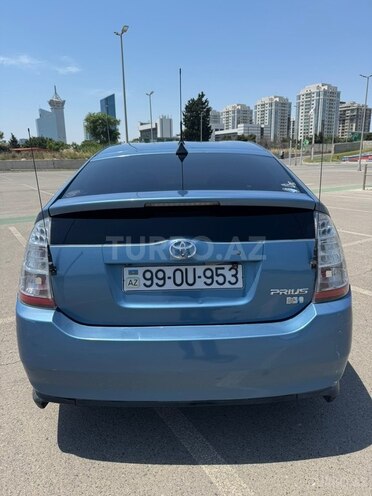 Toyota Prius-3