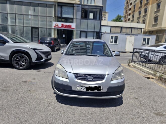 Kia Rio-1