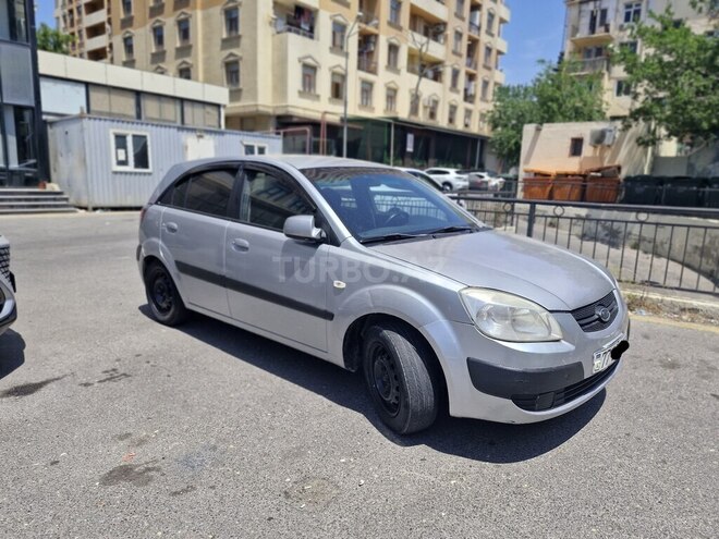 Kia Rio-4