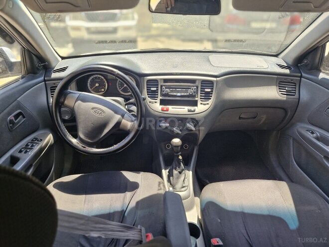 Kia Rio-7