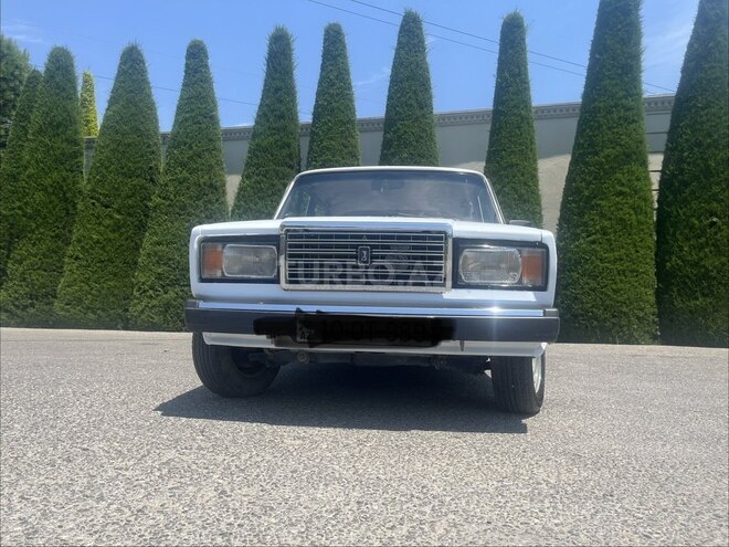 LADA (VAZ) 2107-1