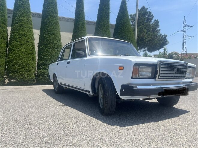 LADA (VAZ) 2107-4