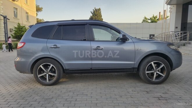 Hyundai Santa Fe-11