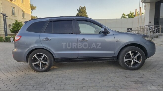 Hyundai Santa Fe-10