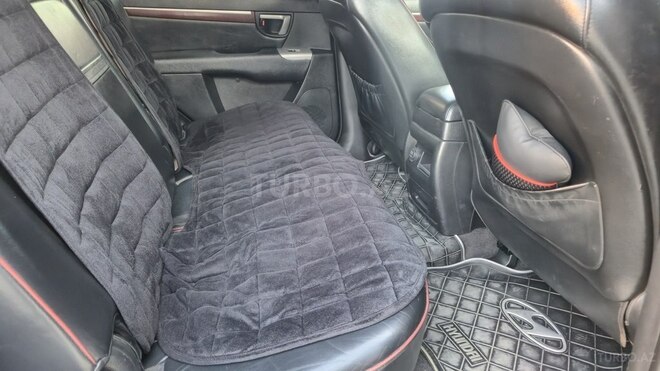 Hyundai Santa Fe-5