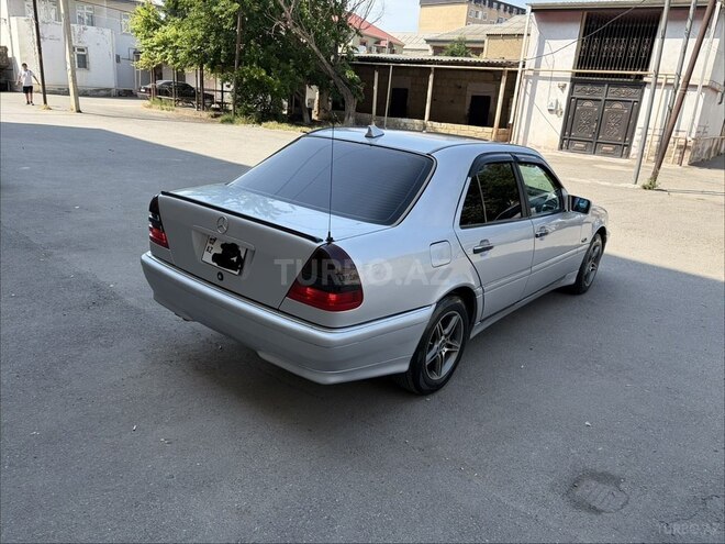 Mercedes C 200-5