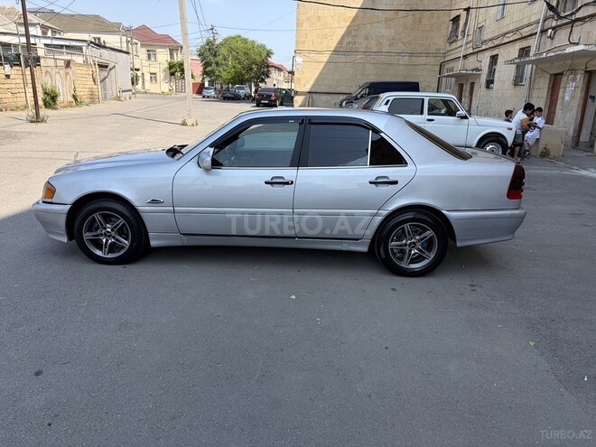Mercedes C 200-7