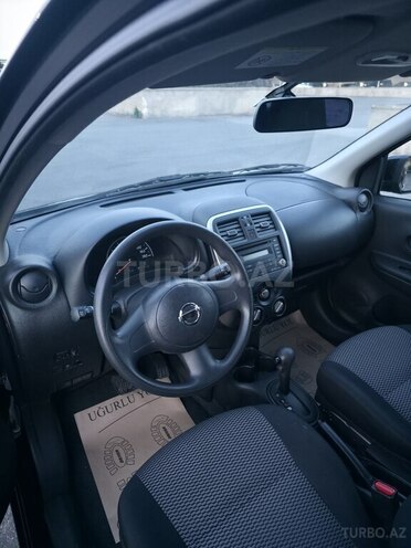Nissan March-6