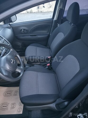 Nissan March-7