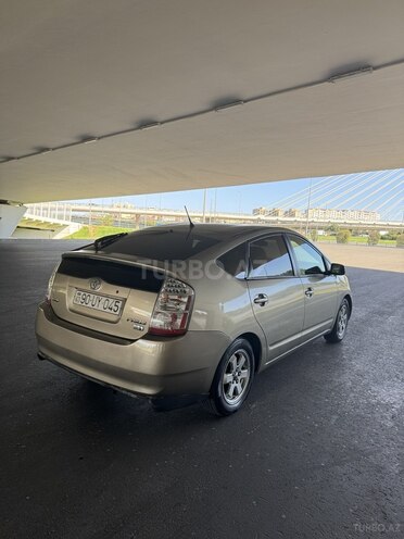 Toyota Prius-6