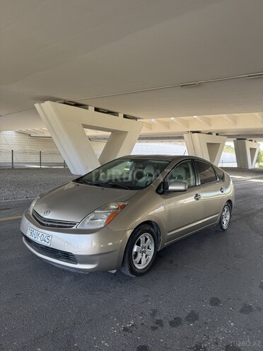 Toyota Prius-1