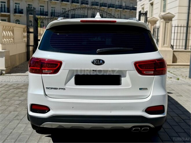 Kia Sorento-4
