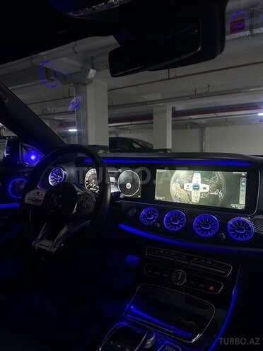 Mercedes E 300-4