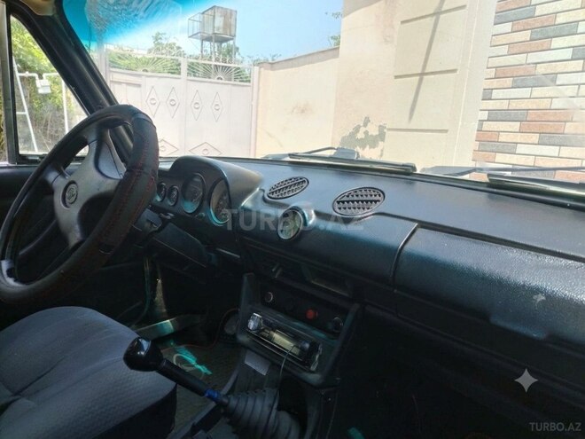 LADA (VAZ) 21011-12