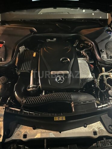 Mercedes E 300-9
