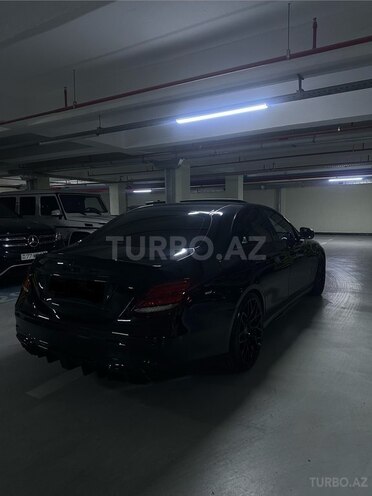 Mercedes E 300-5