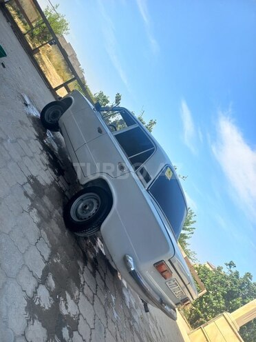 LADA (VAZ) 21011-4