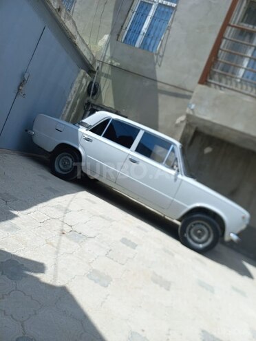 LADA (VAZ) 21011-2