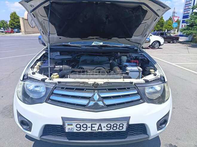 Mitsubishi L200-7