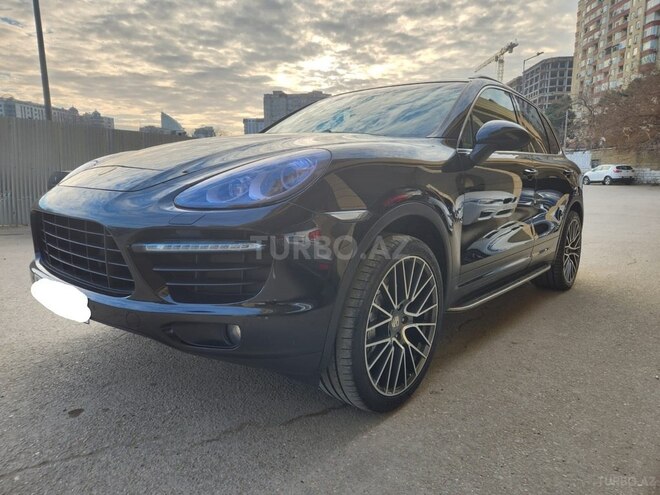 Porsche Cayenne GTS-1