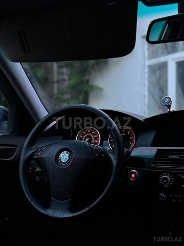BMW 530-13