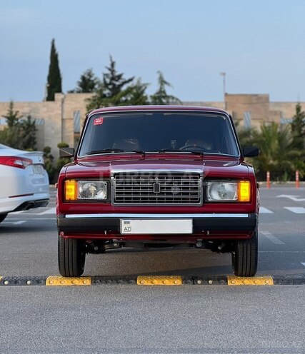 LADA (VAZ) 2107-1