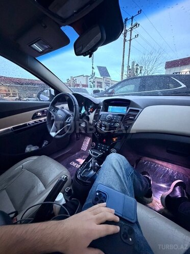 Chevrolet Cruze-17