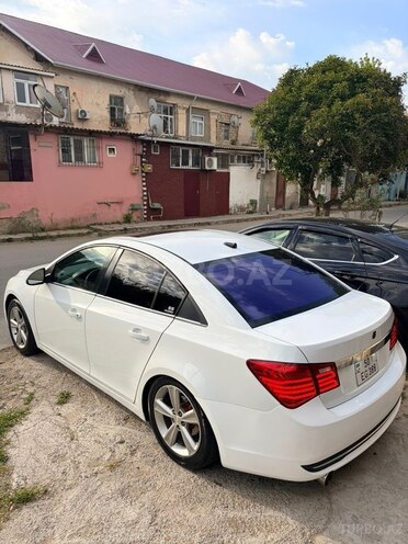 Chevrolet Cruze-16