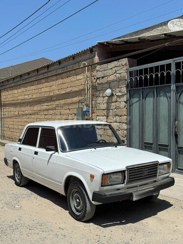 LADA (VAZ) 2107-2
