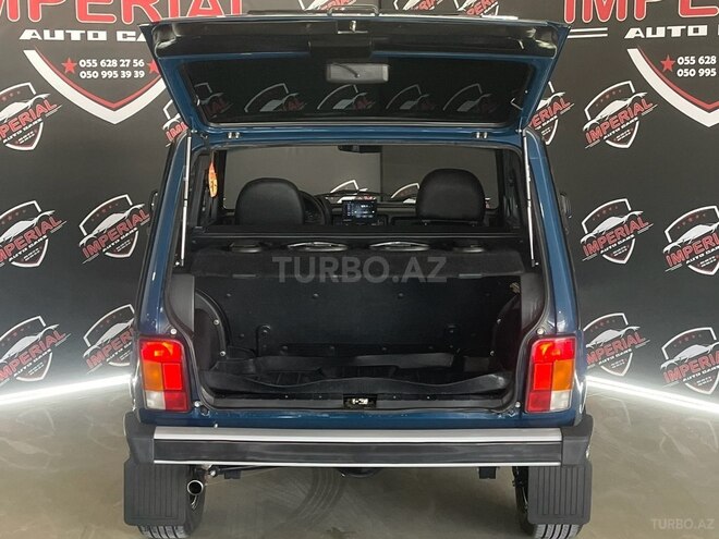 LADA (VAZ) Niva-9