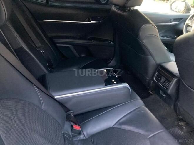 Toyota Camry-6