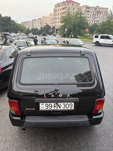 LADA (VAZ) Niva-8